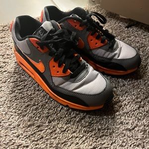 Boys Nike air max size 5Y